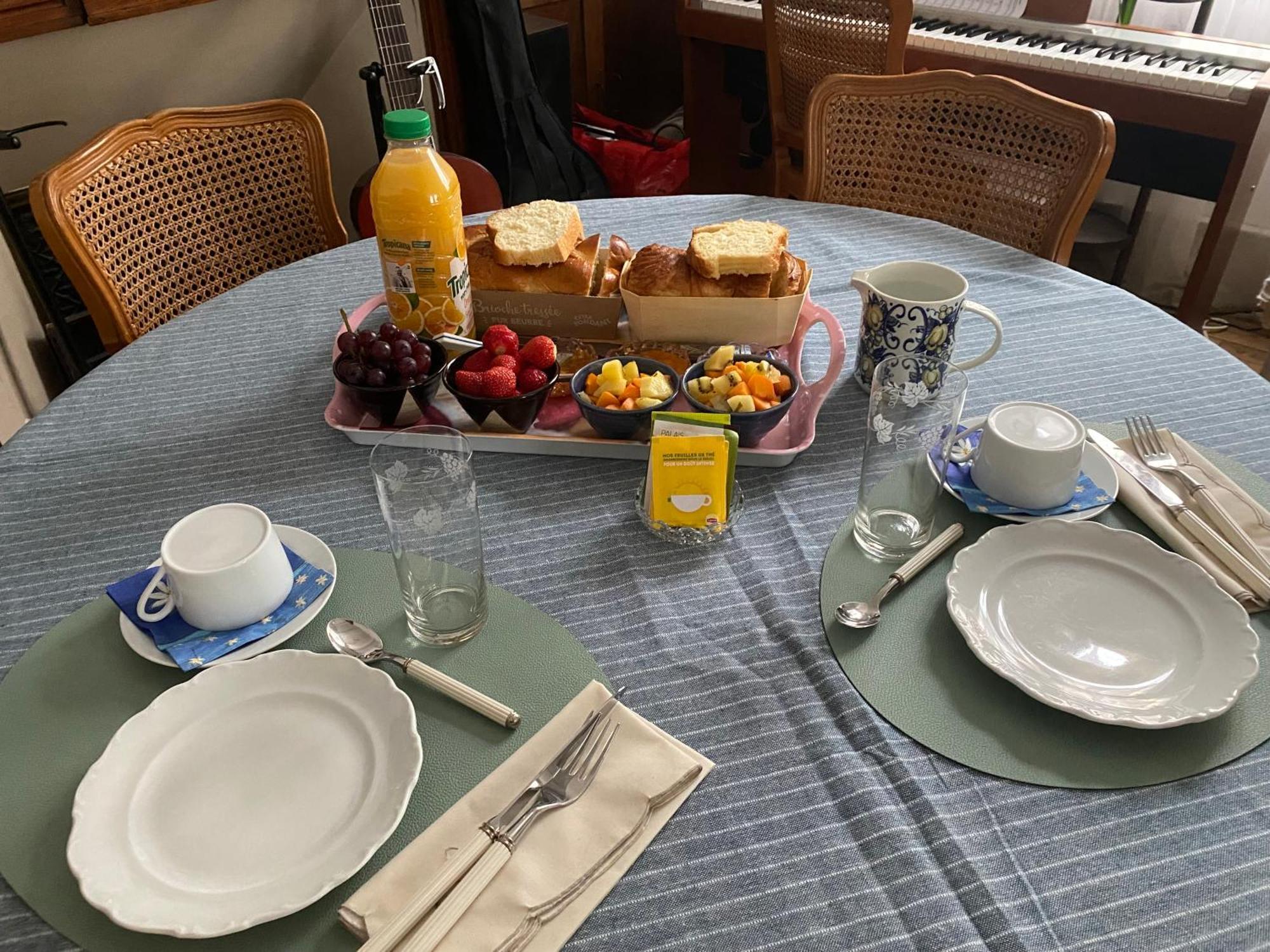 Bed and Breakfast Au Jardin Y Moissac Esterno foto